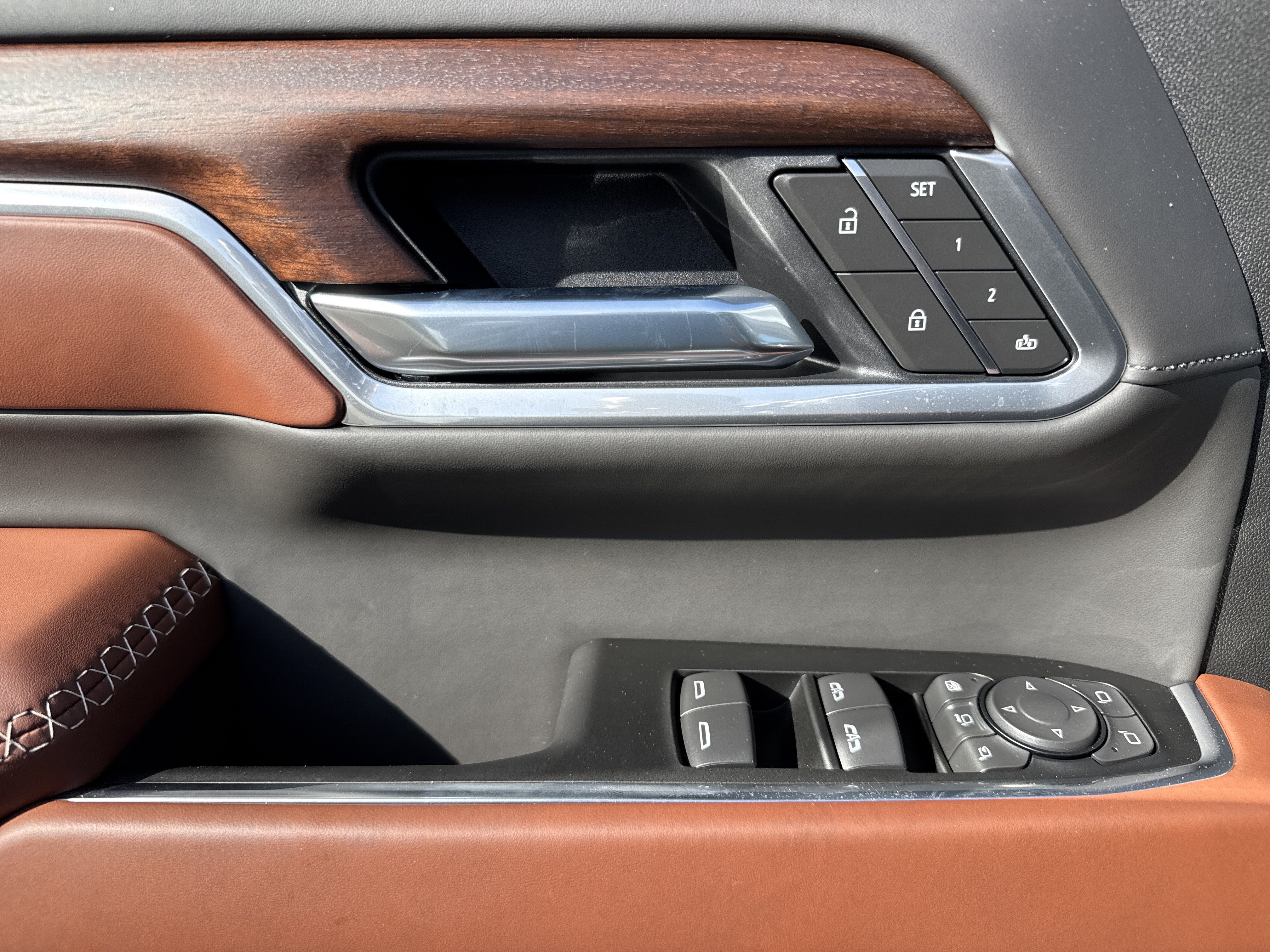 New 2026 GMC Sierra 2500 Denali Ultimate AWD/4WD image 14