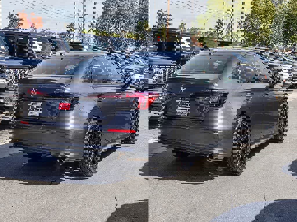 Used 2025 Honda Civic Sport image 4