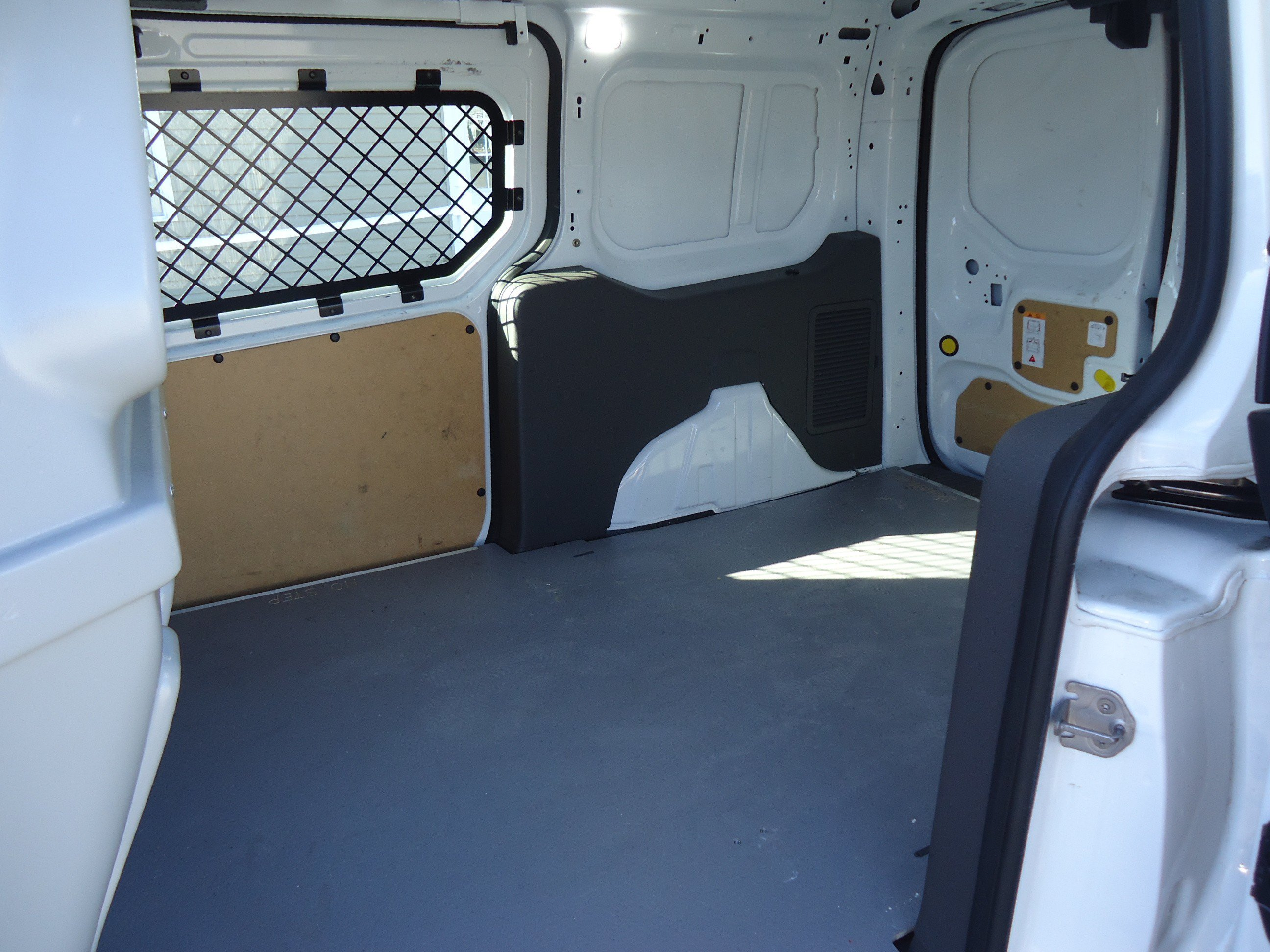 Used 2023 Ford Transit Connect XL FWD image 15