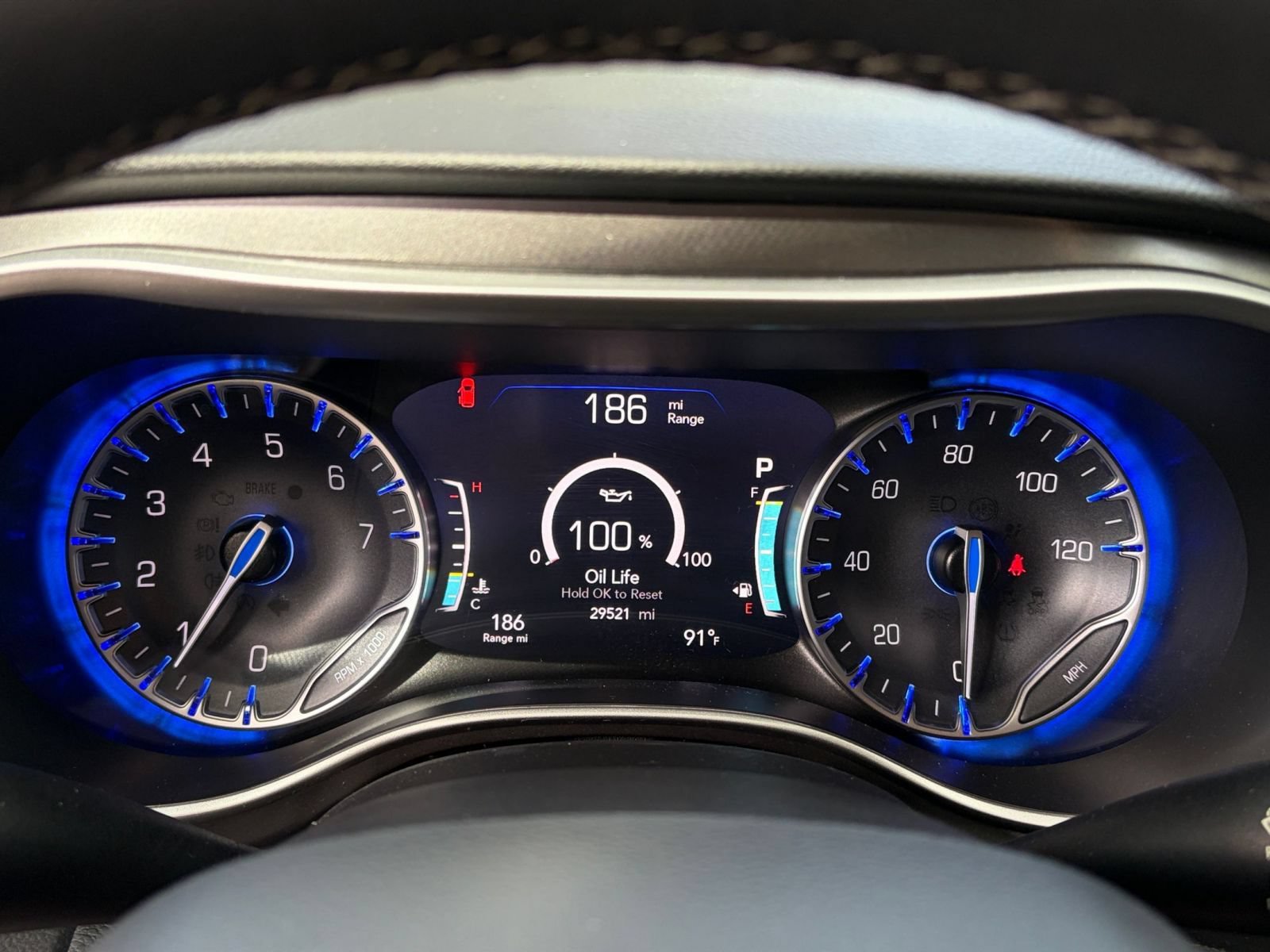 Used 2025 Chrysler Pacifica Select FWD image 42