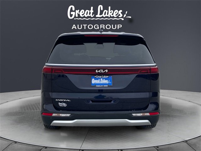 Used 2024 Kia Carnival LX image 4