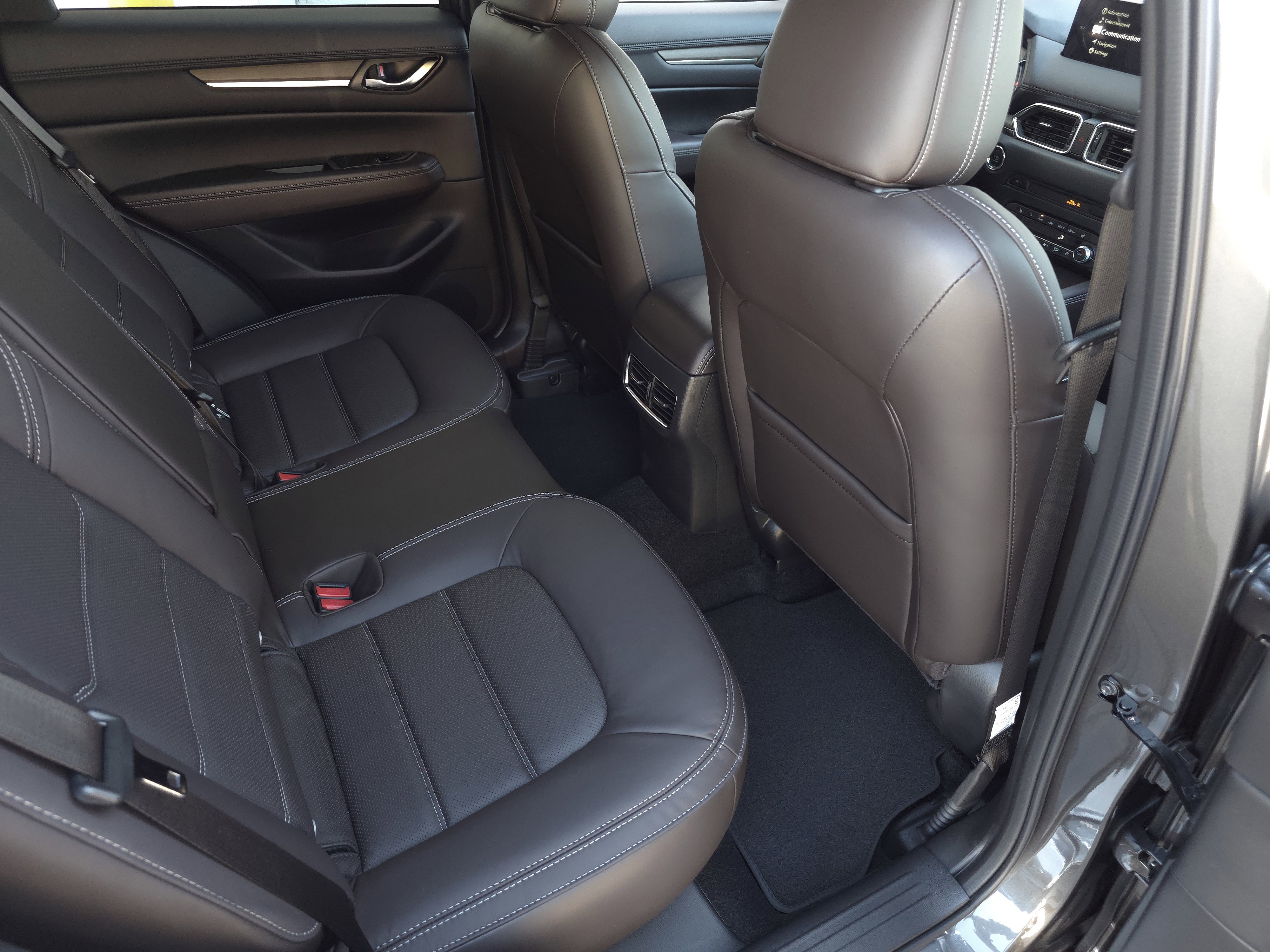 New 2025 MAZDA CX-5 Signature image 38