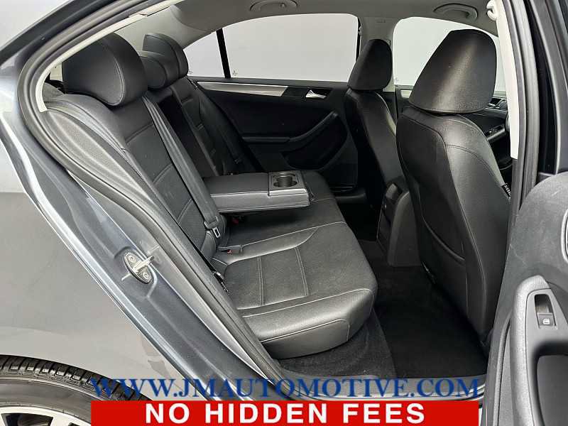 Used 2017 Volkswagen Jetta SE FWD image 18
