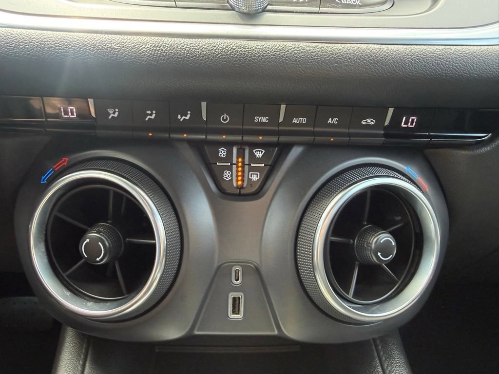 Used 2021 Chevrolet Blazer LT w/ LPO, Cargo Package FWD image 23