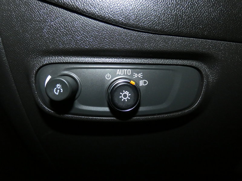 Used 2023 Chevrolet Equinox LS w/ LS Convenience Package AWD/4WD image 16