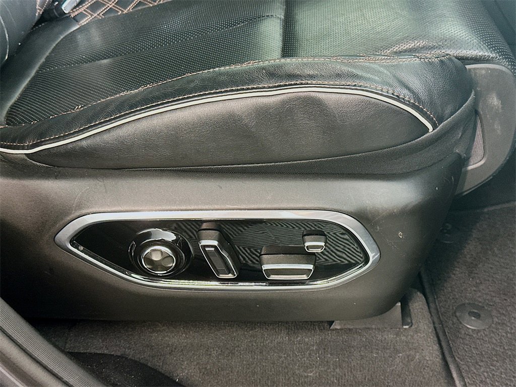 Used 2022 Jeep Grand Cherokee Summit image 23