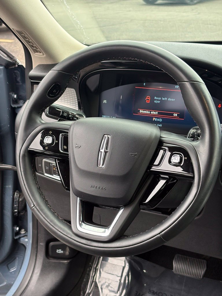 Used 2023 Lincoln Corsair AWD image 16