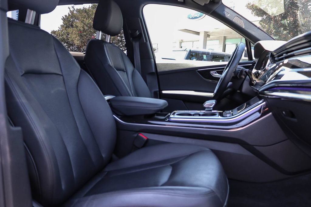 Used 2022 Audi Q7 2.0T Premium Plus w/ Premium Plus Package AWD/4WD image 19