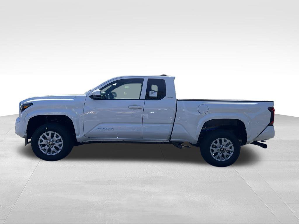 New 2026 Toyota Tacoma SR5 RWD image 2