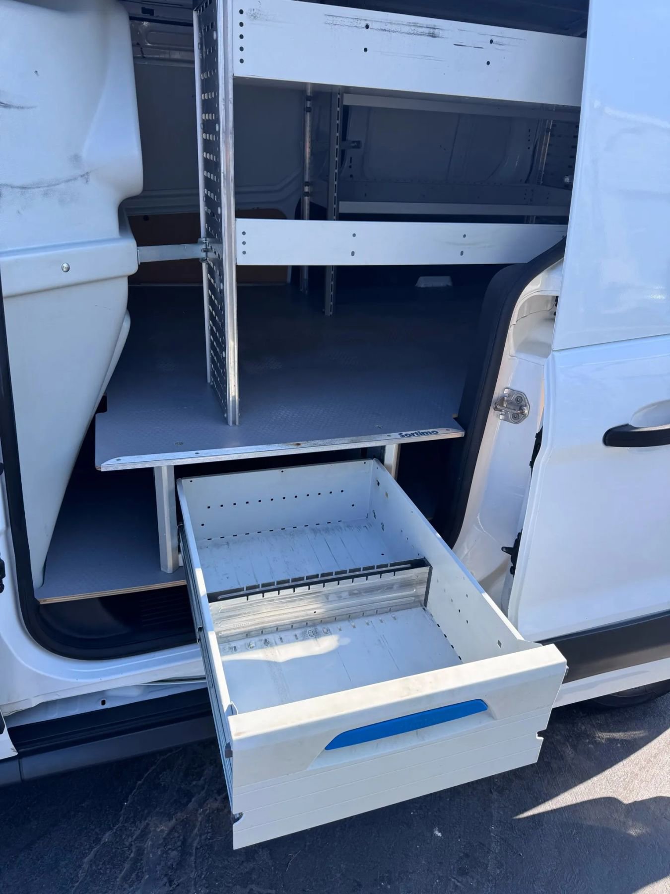 Used 2014 Ford Transit Connect XL image 28