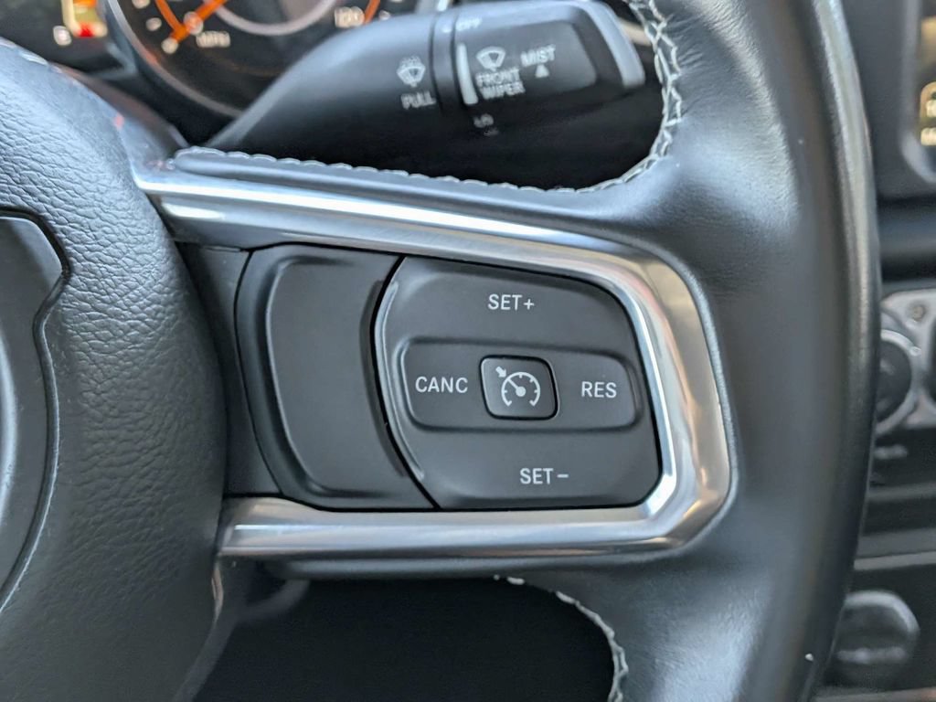 Used 2021 Jeep Gladiator Overland w/ Popular Equipment Package AWD/4WD image 19