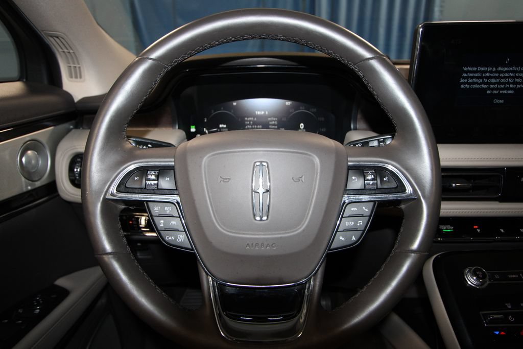 Used 2021 Lincoln Nautilus Reserve w/ Equipment Group 202A AWD/4WD image 13