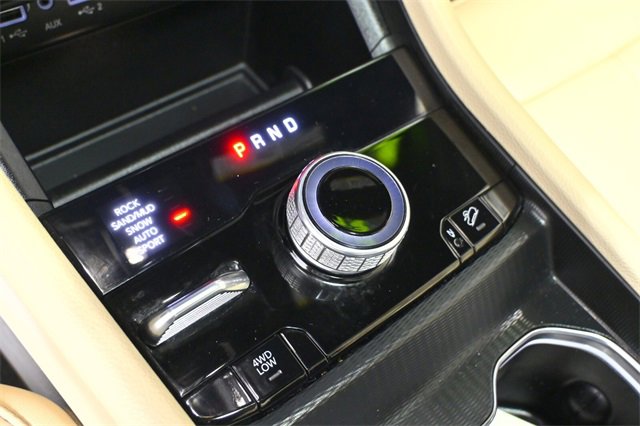 Used 2023 Jeep Grand Cherokee 4WD 4xe image 28