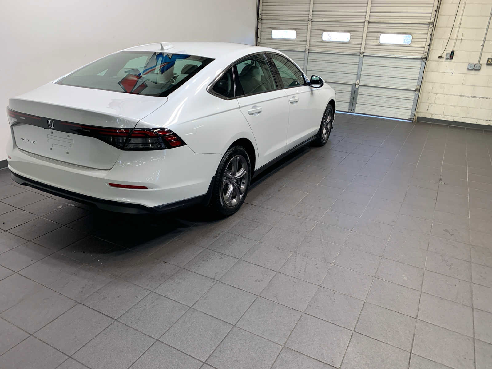 Used 2024 Honda Accord EX image 3
