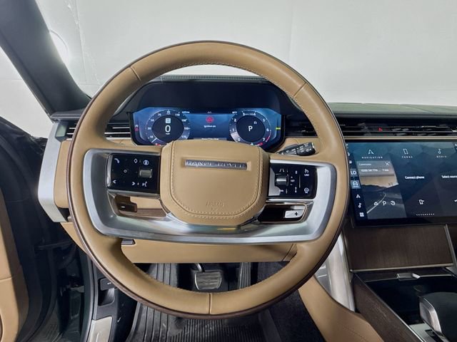Used 2025 Land Rover Range Rover Long Wheelbase SE AWD/4WD image 12