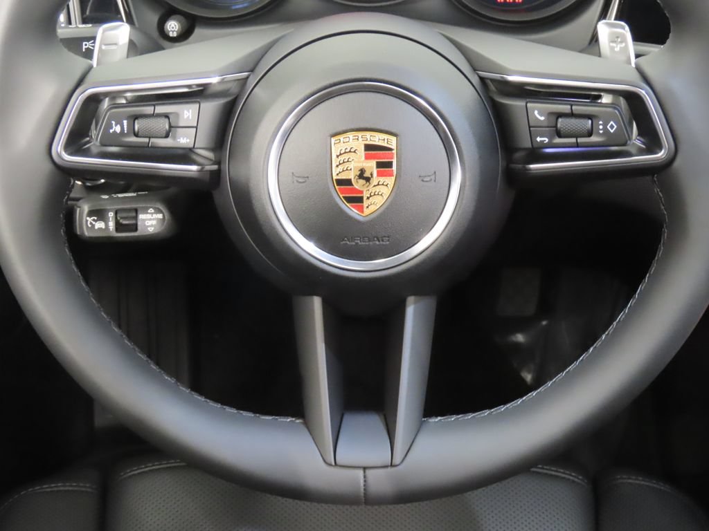 New 2026 Porsche Macan AWD/4WD image 18