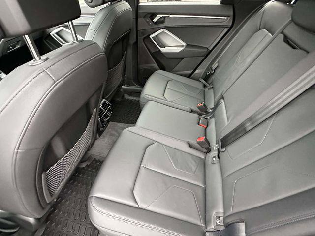 Certified 2025 Audi Q3 2.0T Premium w/ Convenience Plus Package AWD/4WD image 15