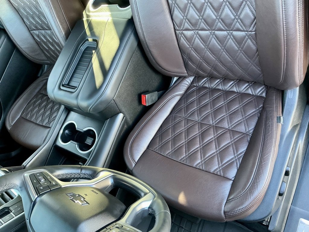 Used 2023 Chevrolet Suburban Z71 w/ Luxury Package image 41