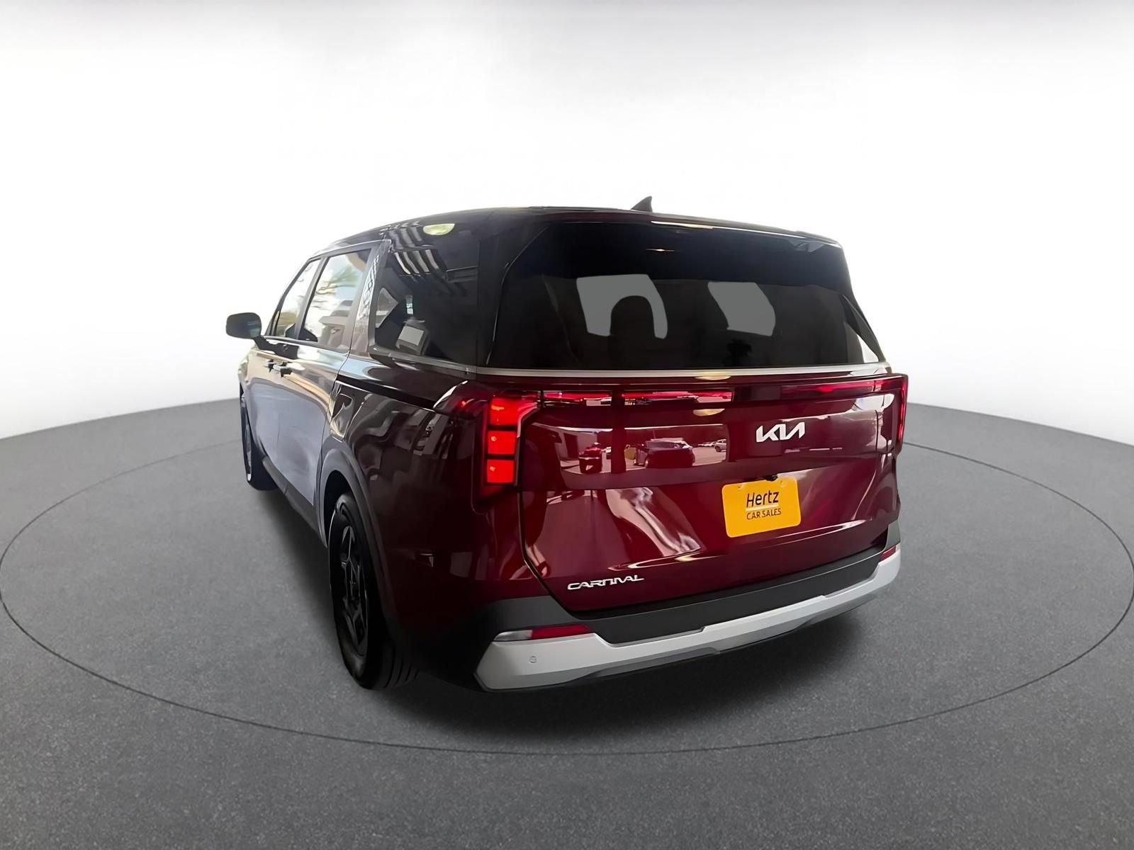 Used 2026 Kia Carnival FWD image 9