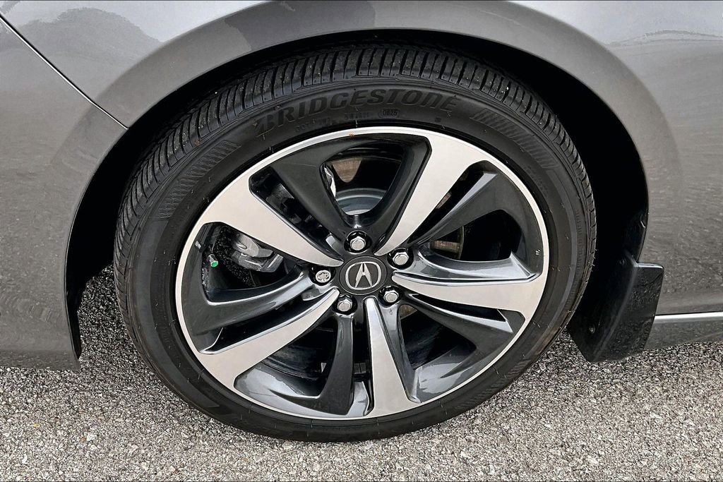 Used 2025 Acura TLX w/ Technology Package FWD image 12