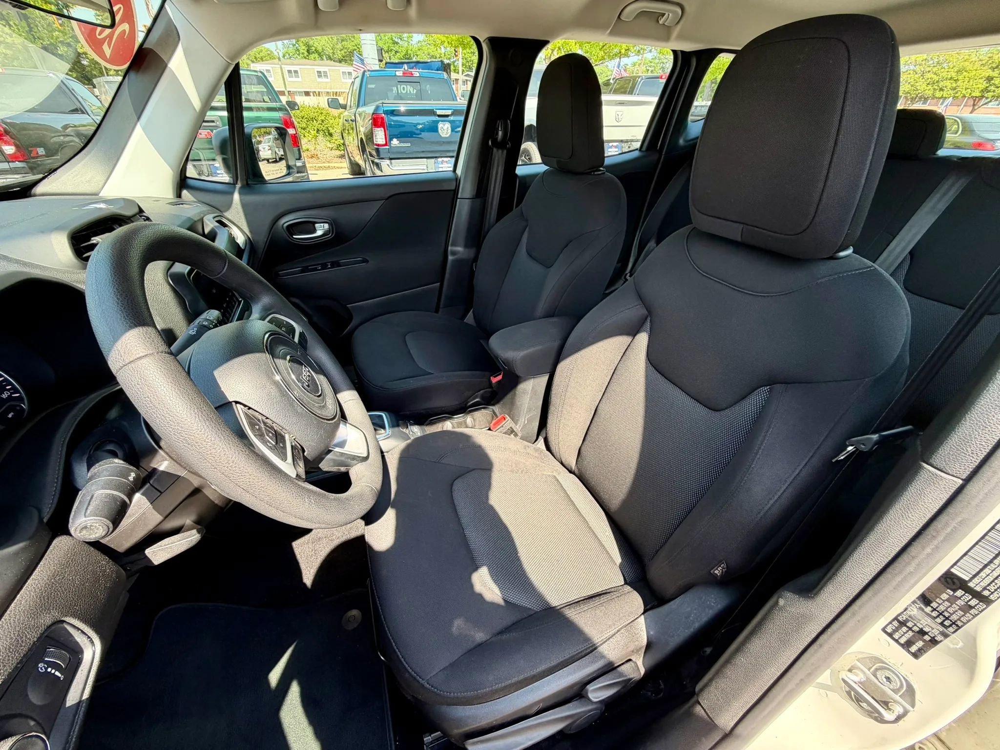 Used 2018 Jeep Renegade Sport w/ Power & Air Group AWD/4WD image 8