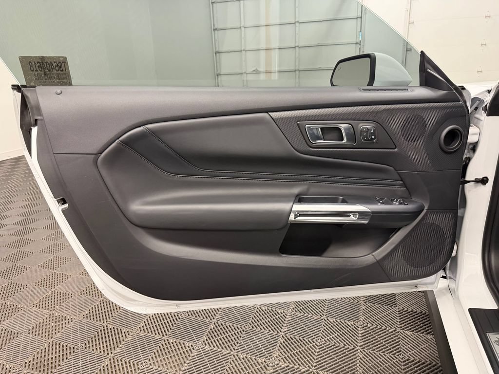Used 2025 Ford Mustang GT Premium RWD image 25
