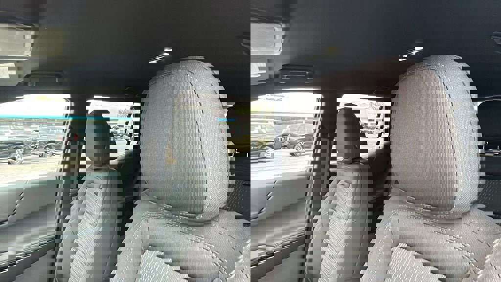 New 2026 Chevrolet Equinox LT image 13