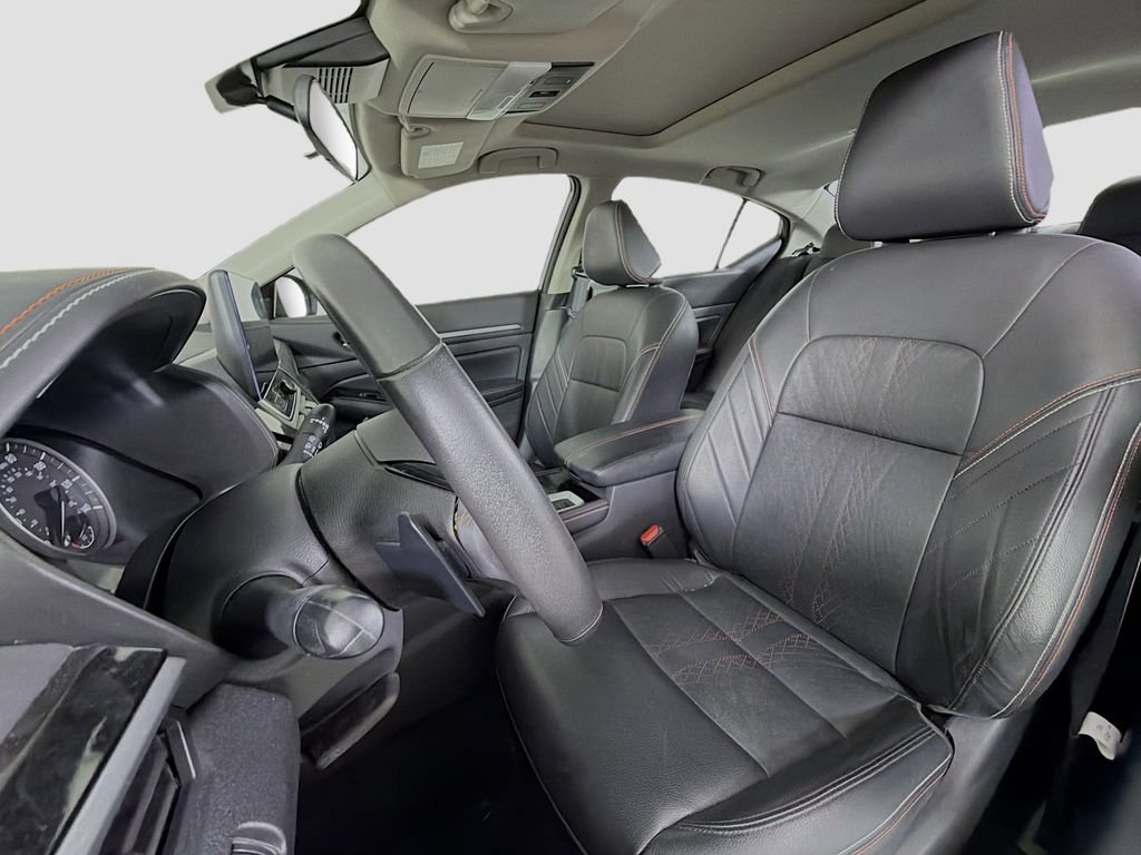 Used 2024 Nissan Altima 2.5 SR w/ SR Premium Package AWD/4WD image 13