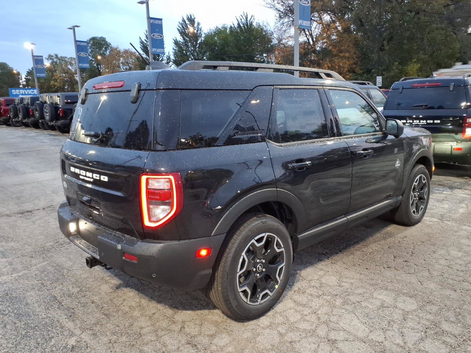 New 2026 Ford Bronco Sport Outer Banks w/ Outer Banks Tech Package+ AWD/4WD image 3