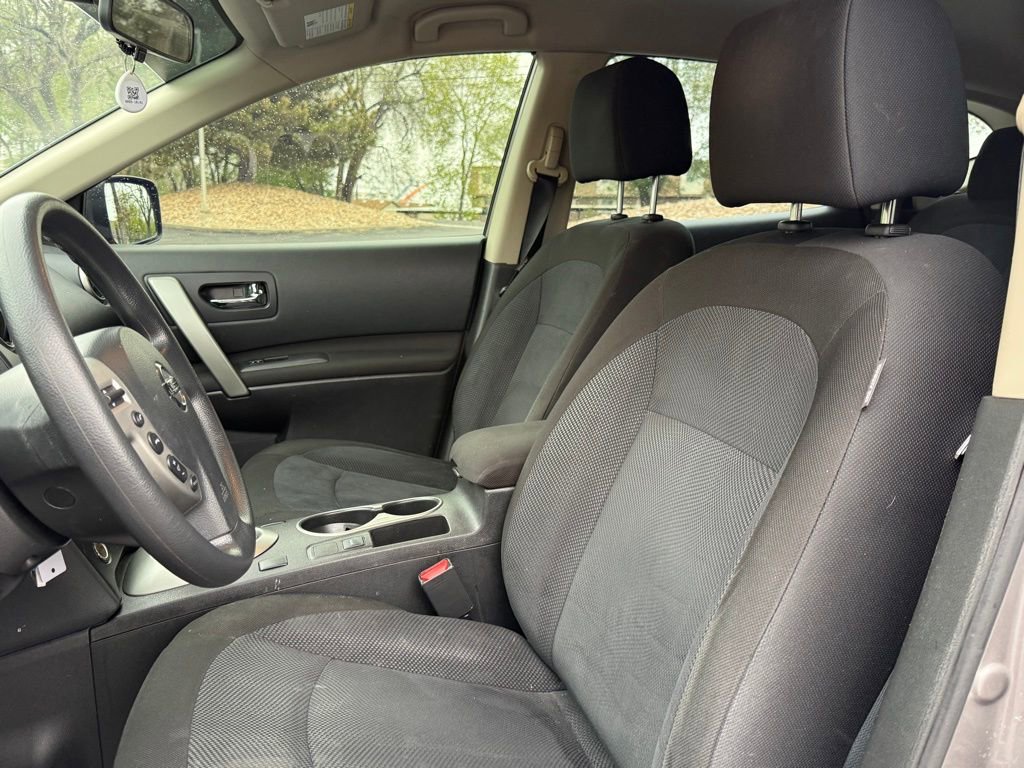 Used 2014 Nissan Rogue S w/ Convenience Package FWD image 14