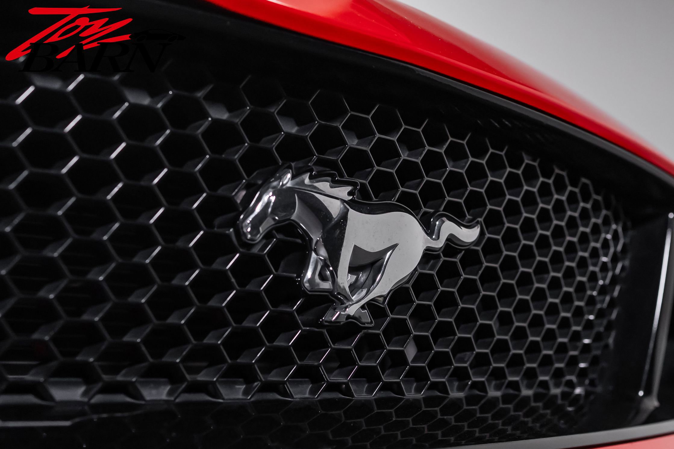 Used 2018 Ford Mustang GT Premium w/ GT Performance Package RWD image 9