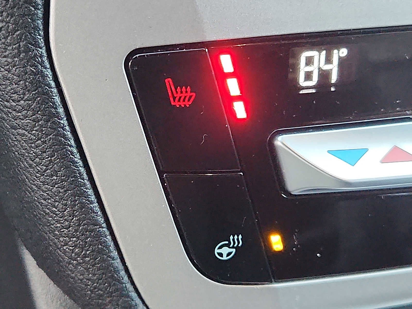 Used 2020 Ford Explorer XLT w/ Equipment Group 202A image 24