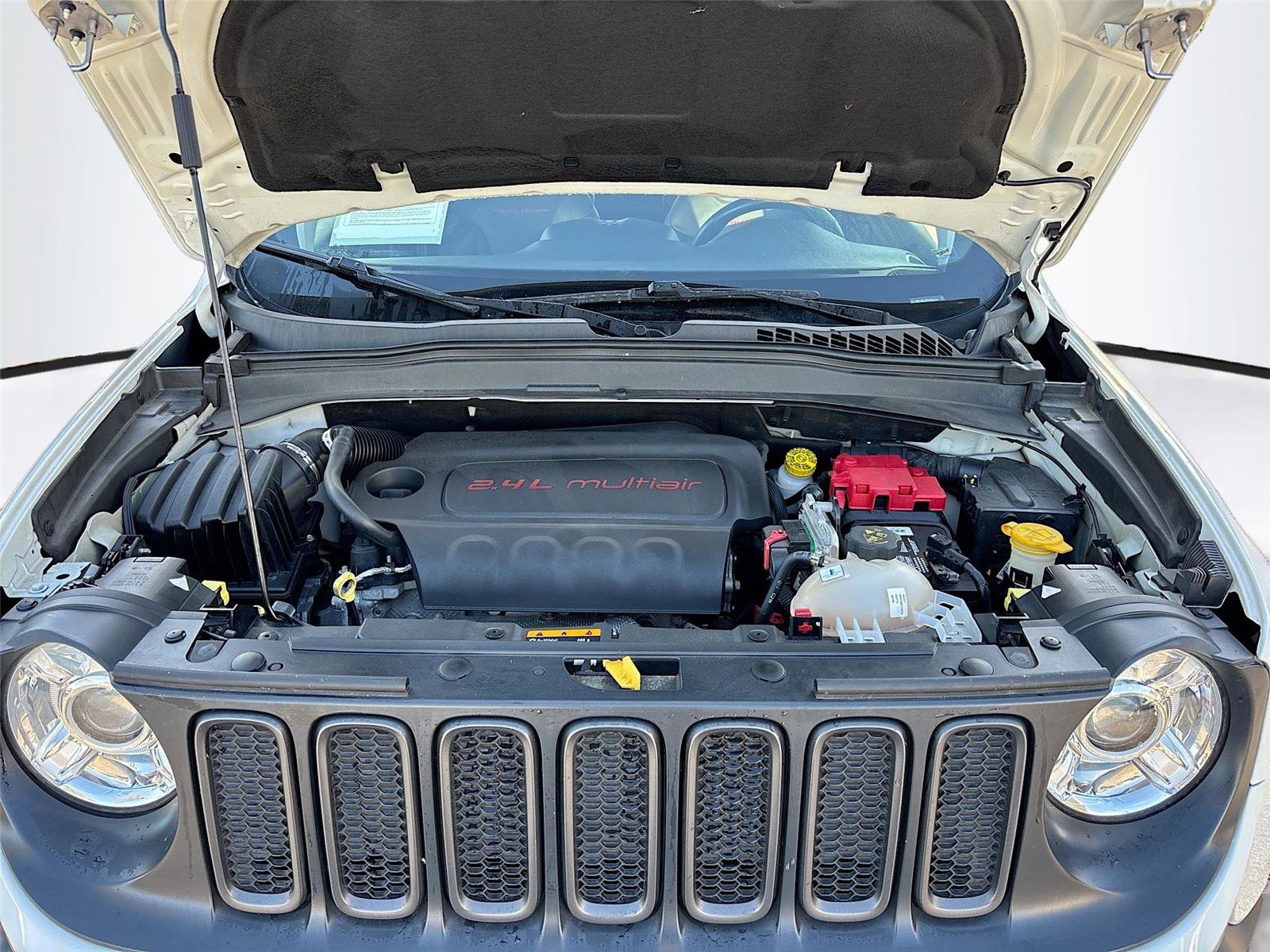 Used 2018 Jeep Renegade Trailhawk image 35
