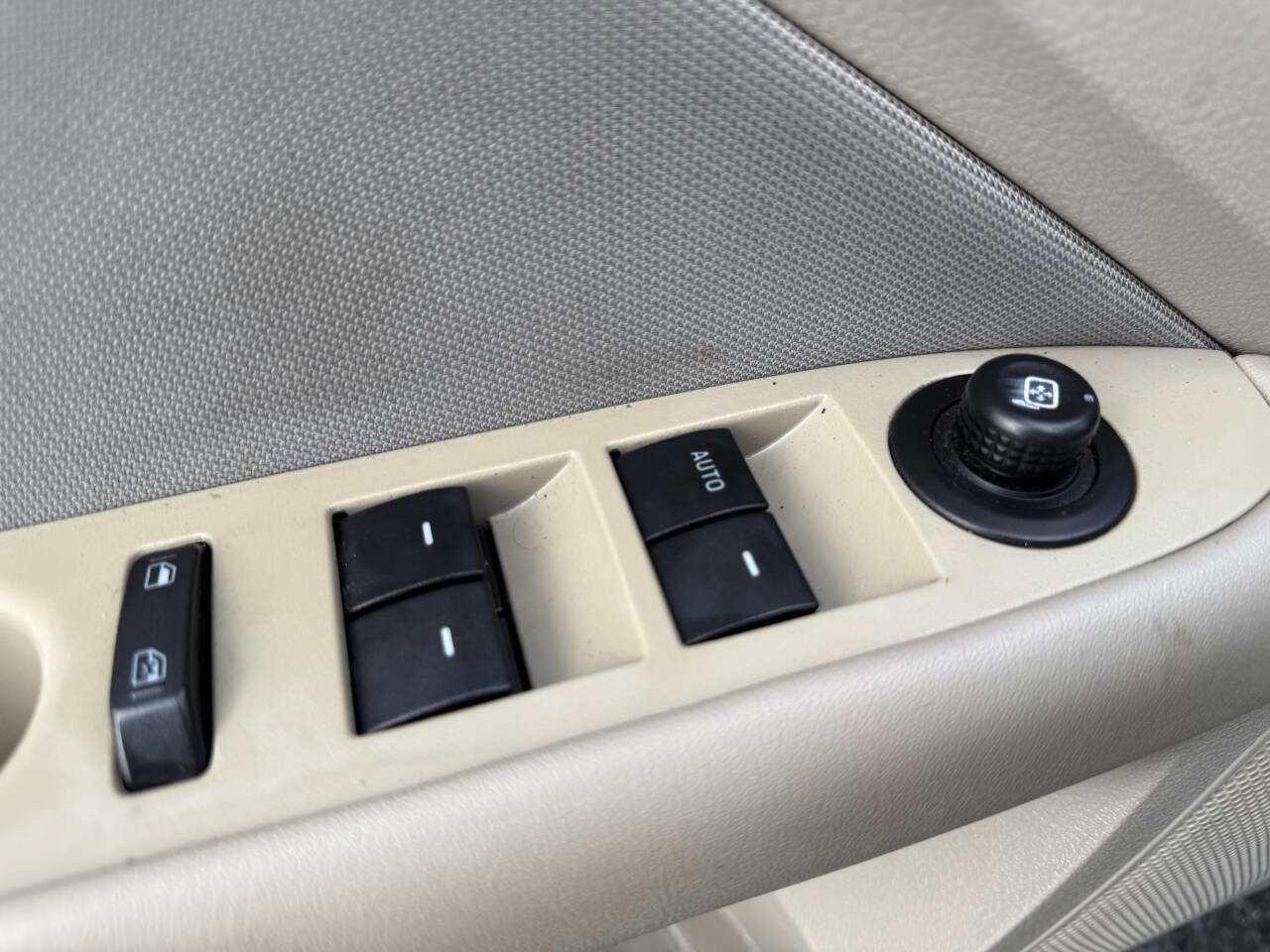 Used 2012 Ford Fusion S image 14