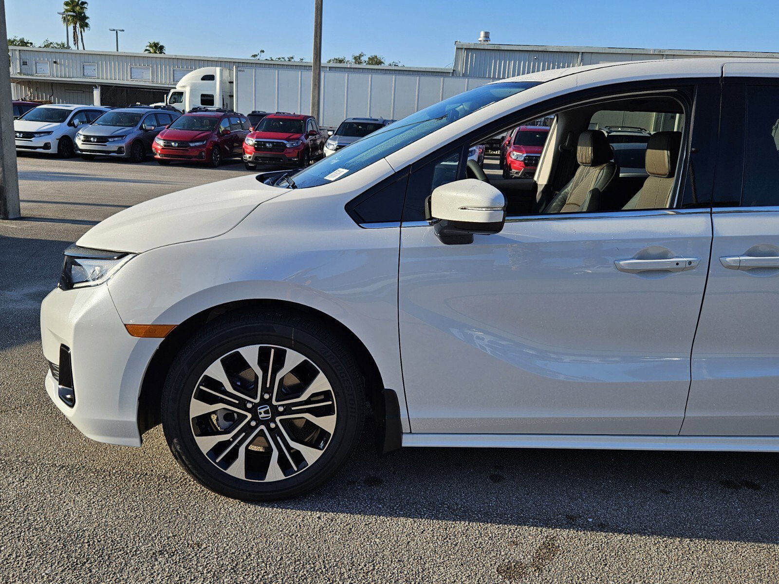New 2026 Honda Odyssey Elite image 8