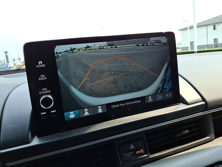 Used 2025 Honda Pilot EX-L image 34