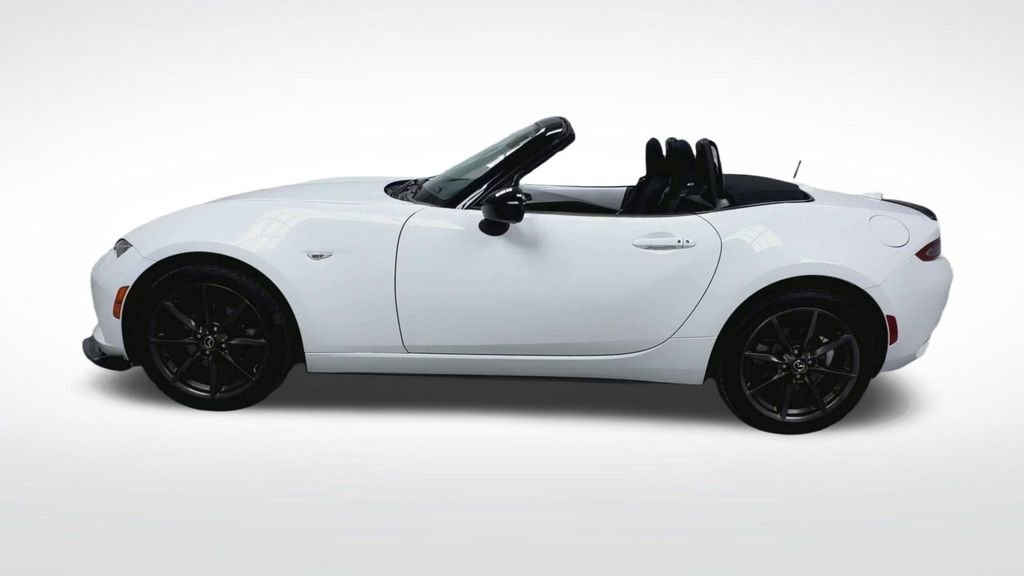 Used 2016 MAZDA MX-5 Miata Club RWD image 5