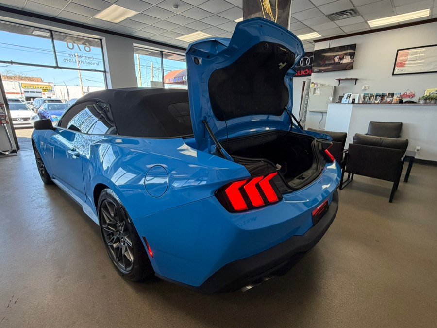 Used 2024 Ford Mustang GT Premium w/ GT Performance Package RWD image 44