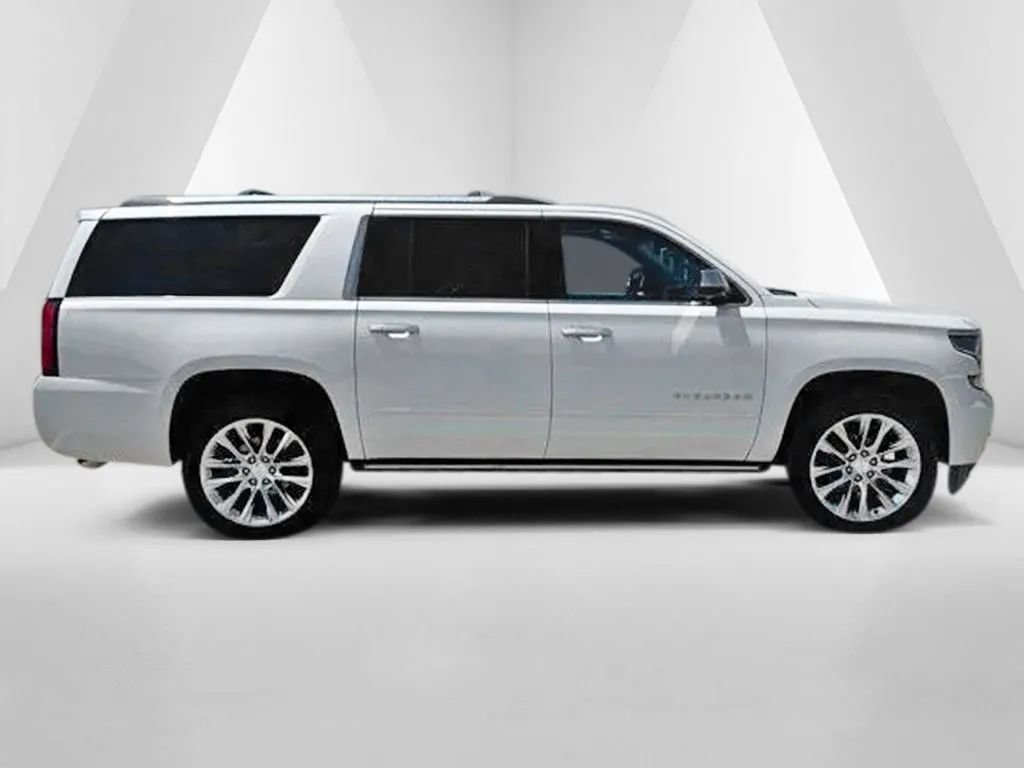 Used 2019 Chevrolet Suburban Premier w/ Premier Plus Edition AWD/4WD image 8