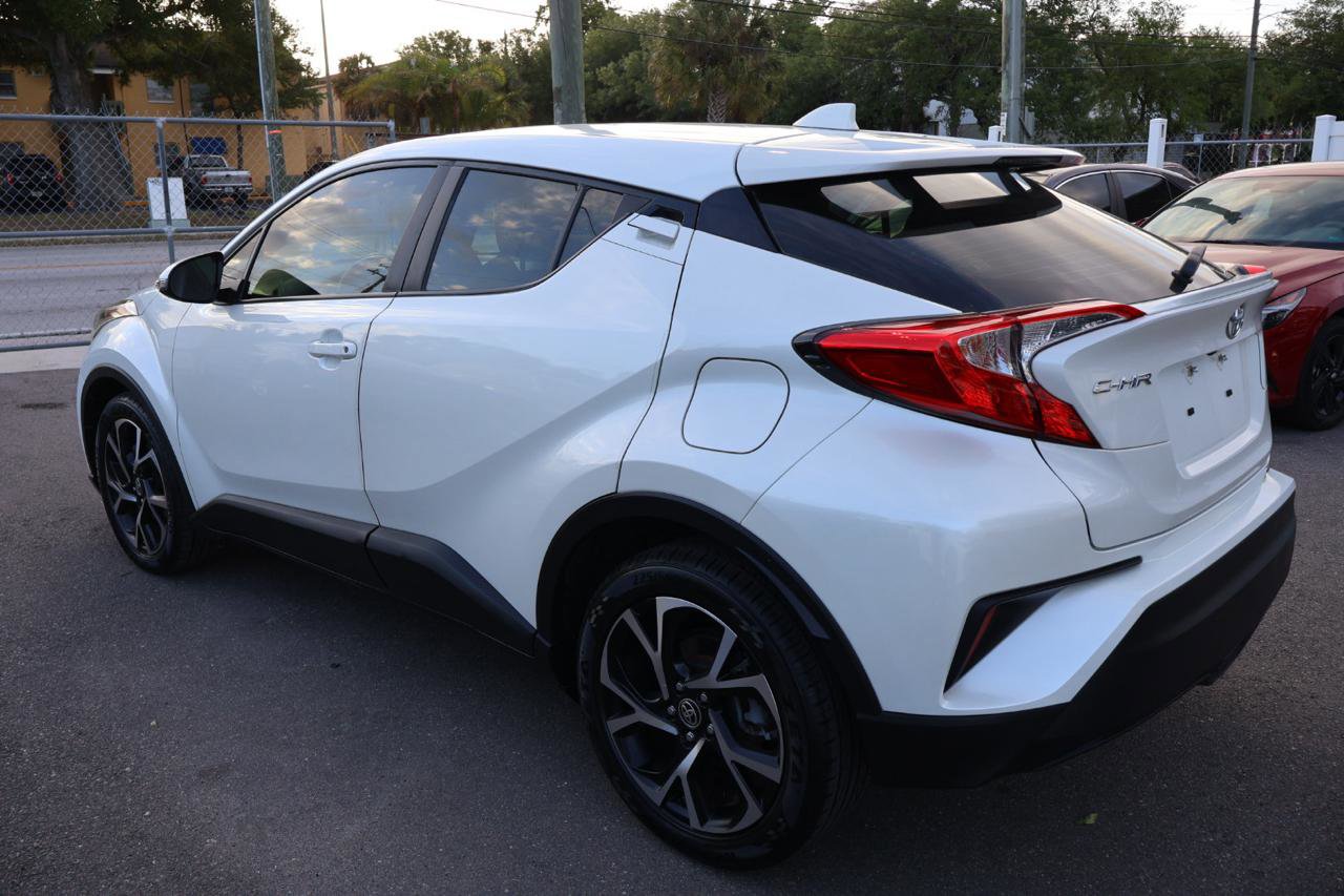 Used 2021 Toyota C-HR XLE image 7