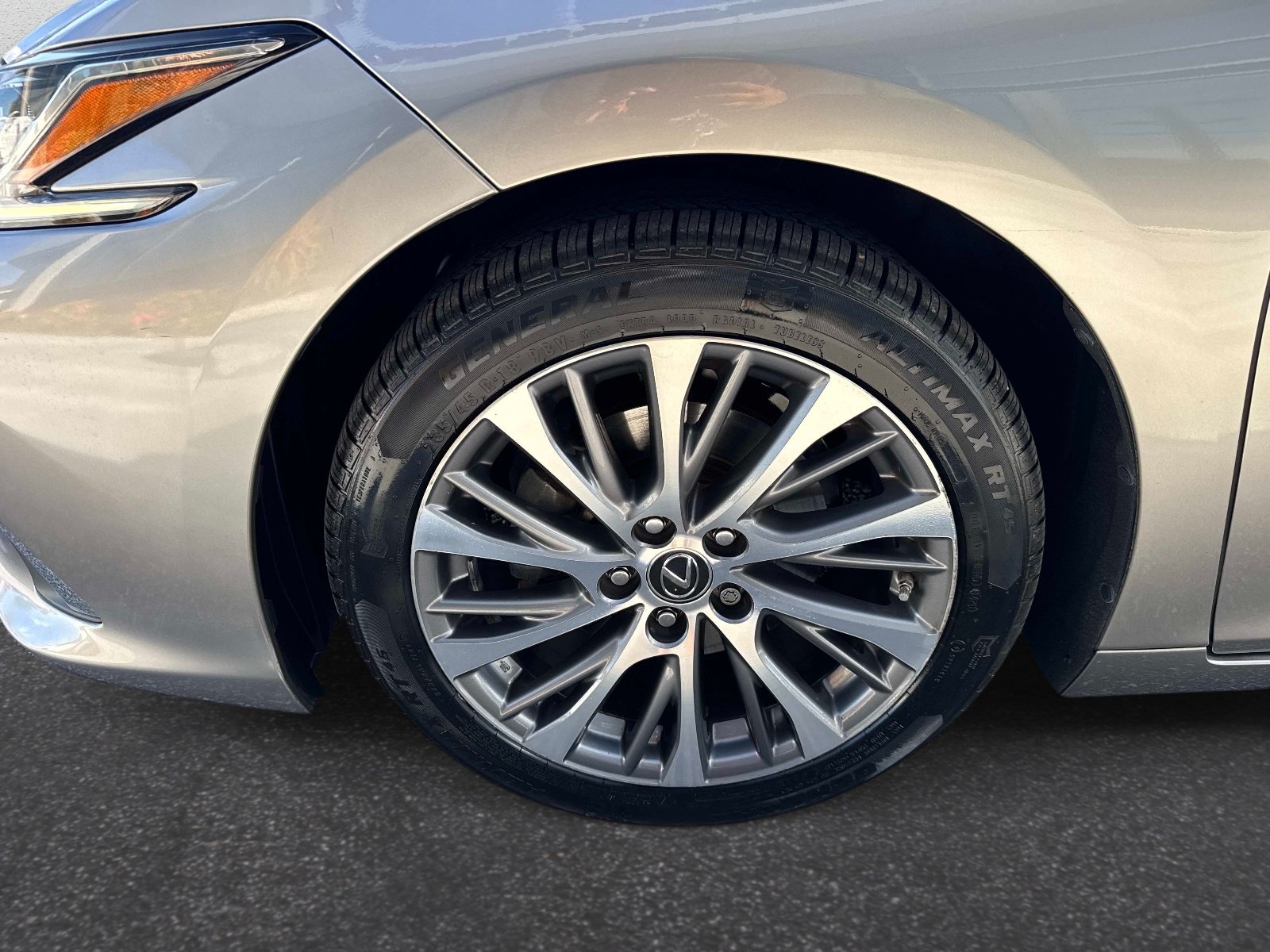Used 2019 Lexus ES 350 w/ Accessory Package 2 FWD image 10