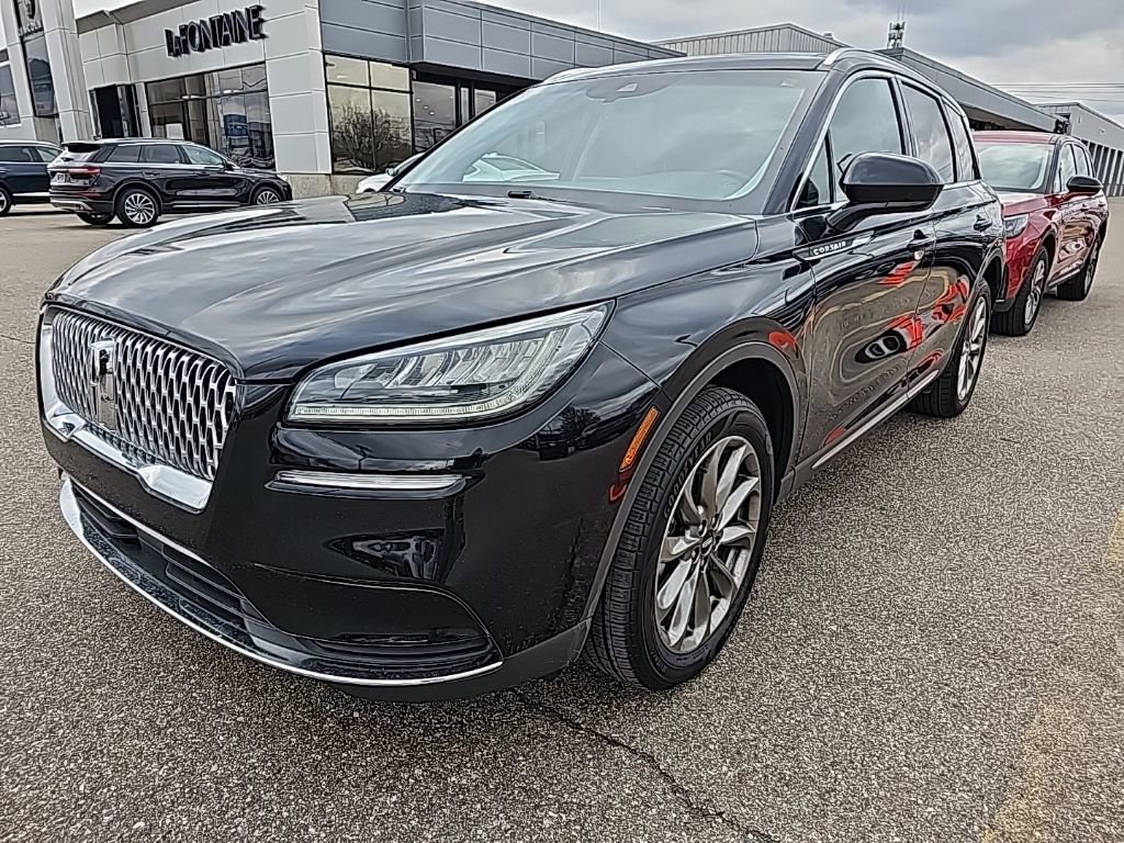 Used 2021 Lincoln Corsair AWD w/ Premium Package image 2