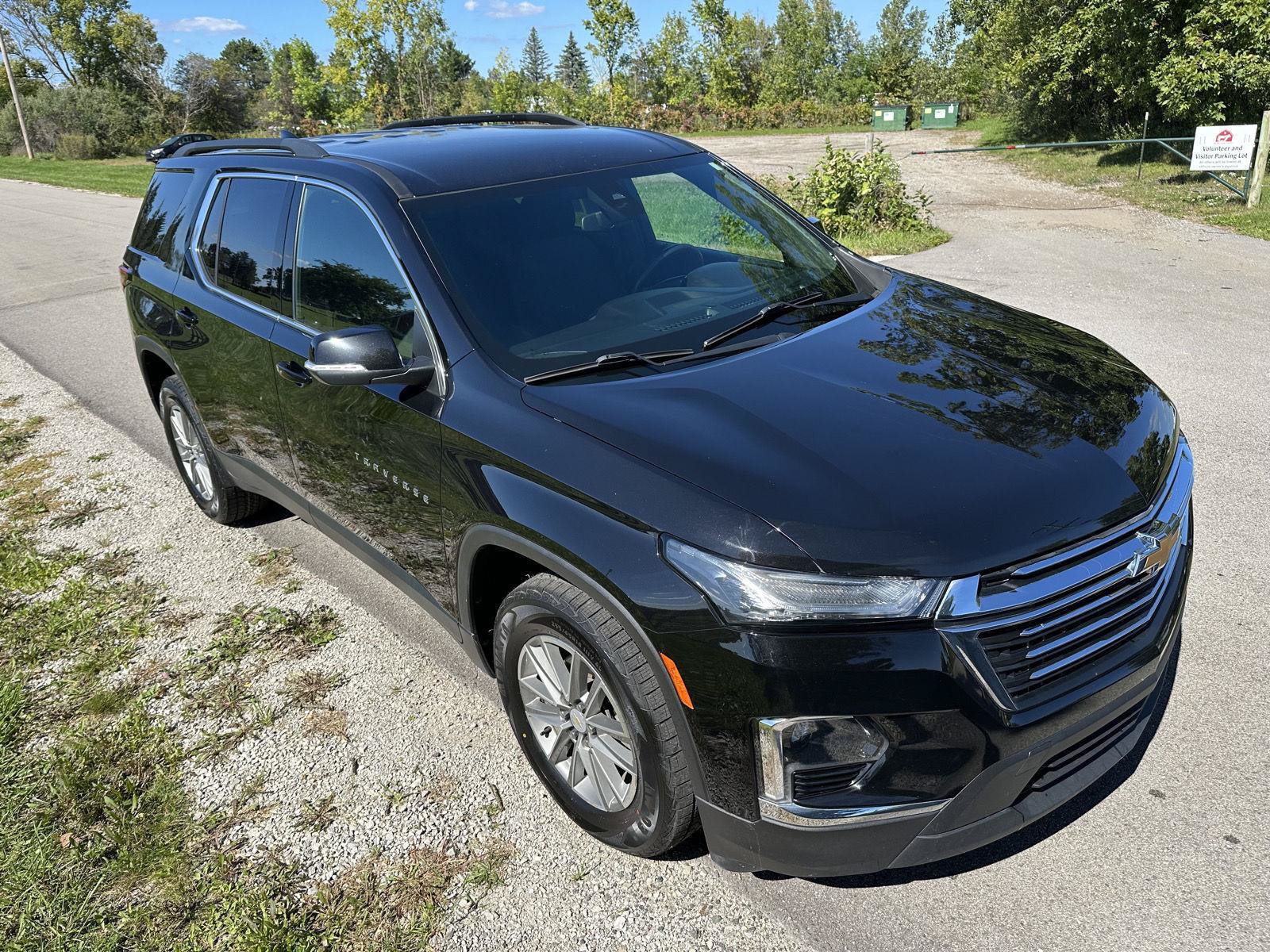 Used 2023 Chevrolet Traverse LT FWD image 15