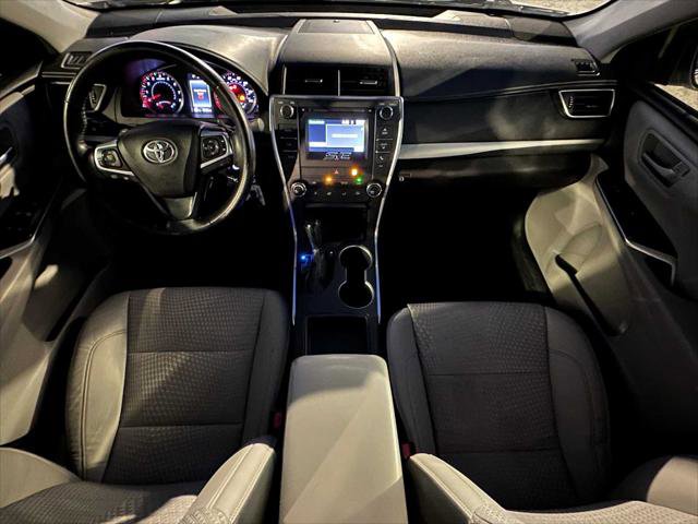 Used 2015 Toyota Camry SE image 19