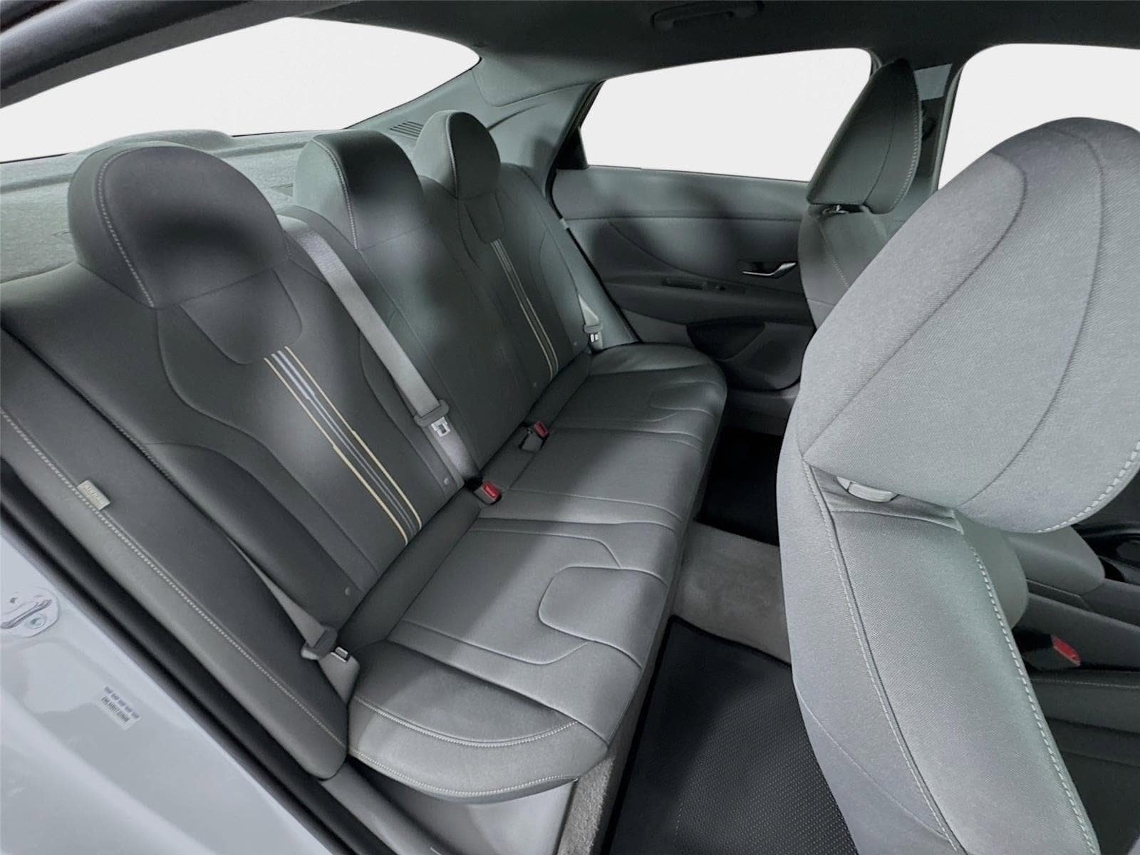 New 2026 Hyundai Elantra Sport FWD image 24