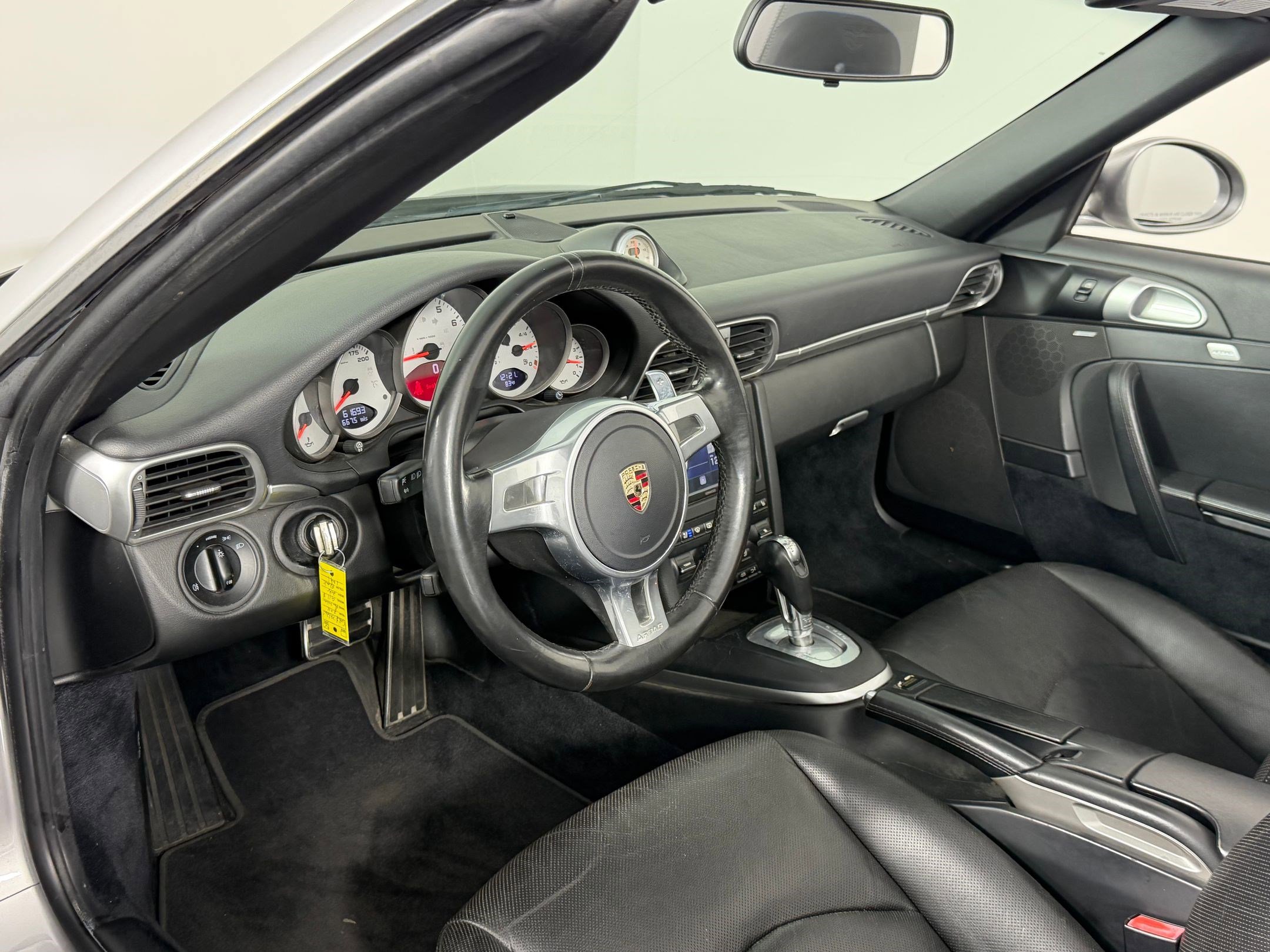 Used 2011 Porsche 911 Carrera S image 4