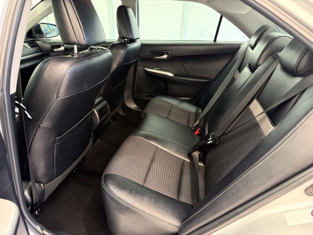 Used 2013 Toyota Camry SE FWD image 15