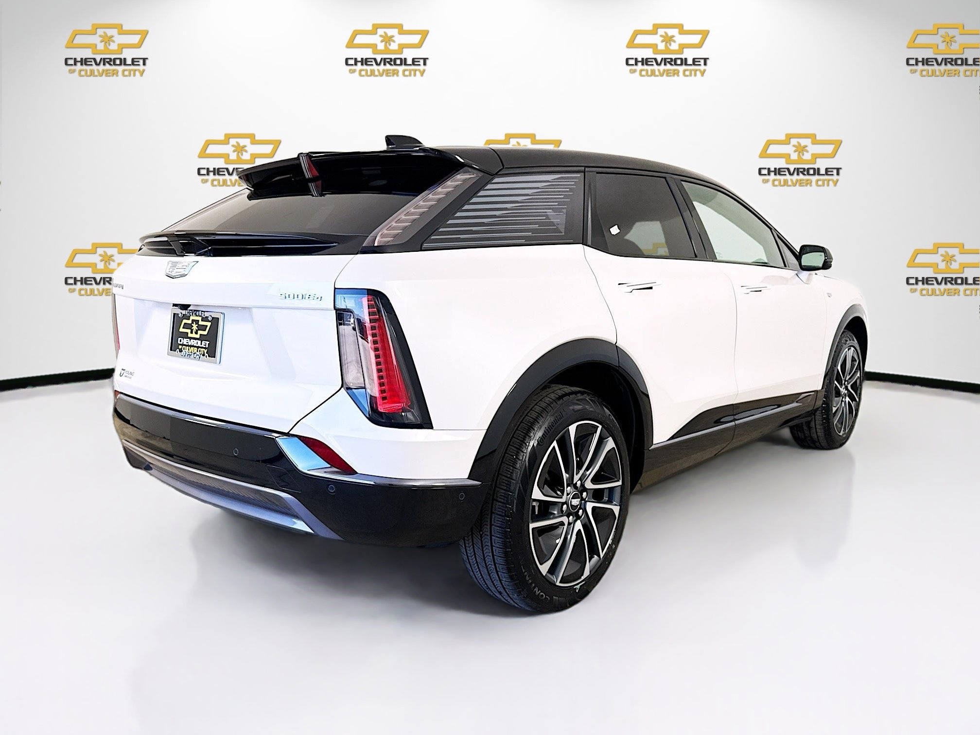 Used 2025 Cadillac Optiq Sport 1 AWD/4WD image 7