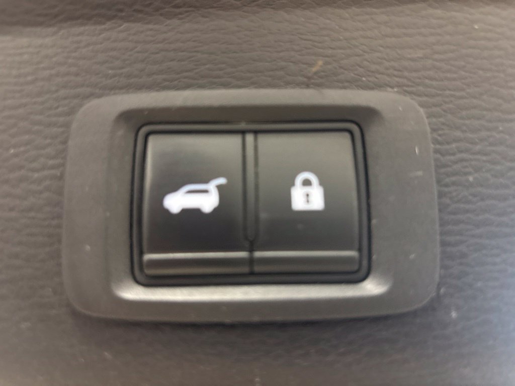 Used 2022 Mitsubishi Outlander SE AWD/4WD image 28