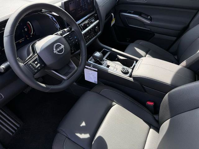 New 2026 Nissan Pathfinder SL AWD/4WD image 16
